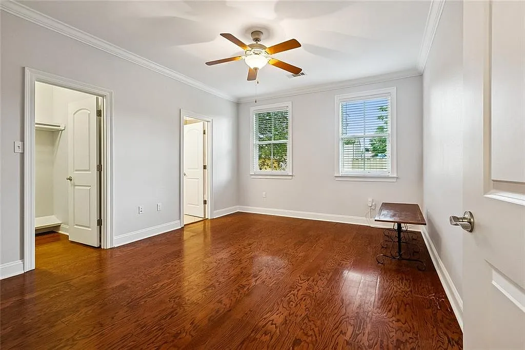 3 bed, 1330 sqft, $2,100 — Photo 3