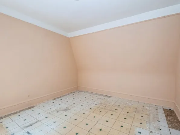 264 84th Street image 31 of 44