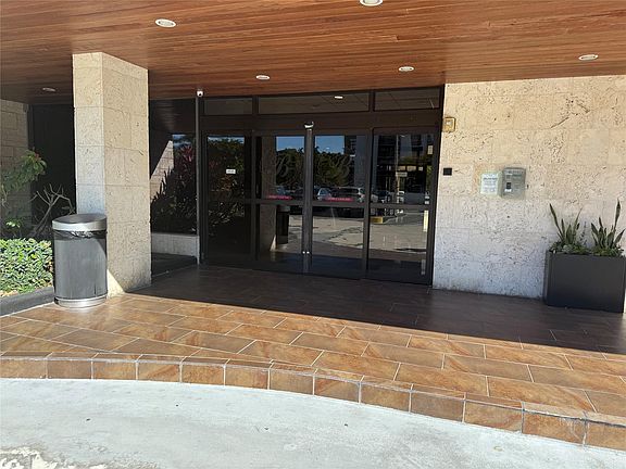 3rd image of 3375 N Country Club Drive #1005