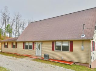 255 Pretty Ridge Rd, Wellington, KY 40387