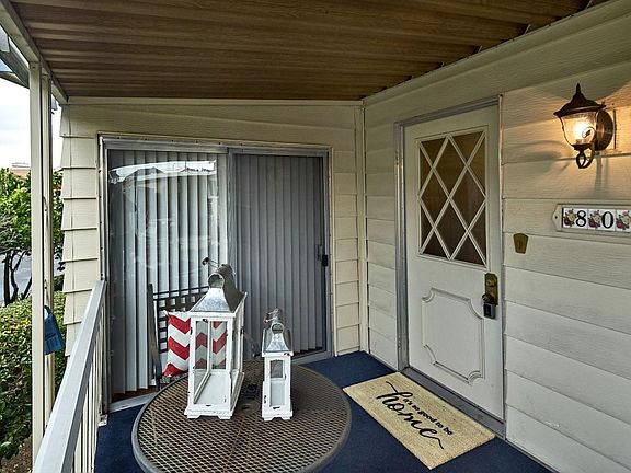4th image of 803 Villa Teresa Way #803
