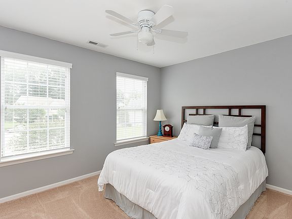 5th image of 6725 Braebourne Ct
