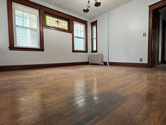 4th image of 301 Westervelt Ave Floor 1