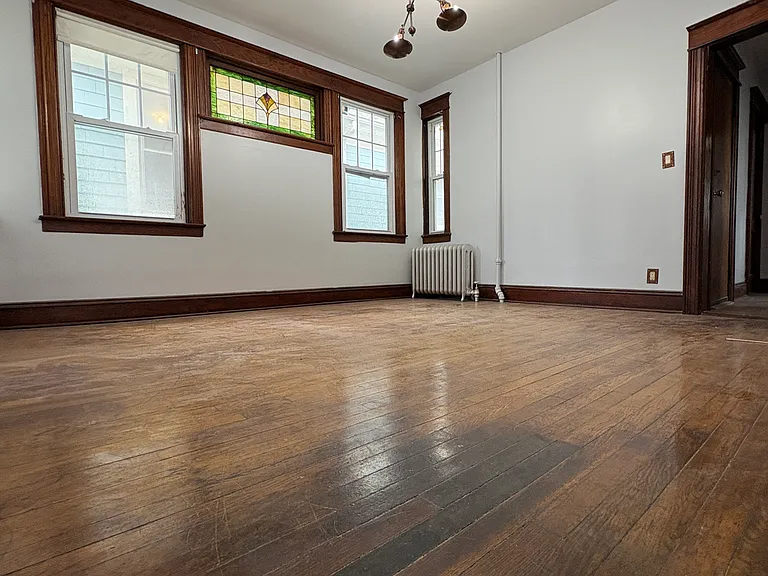 301 Westervelt Ave #1 — Photo 4