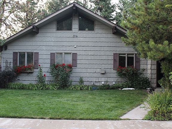 3rd image of 819 Parkview Way