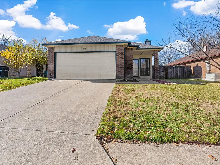 4313 Flamingo Way — Photo 1