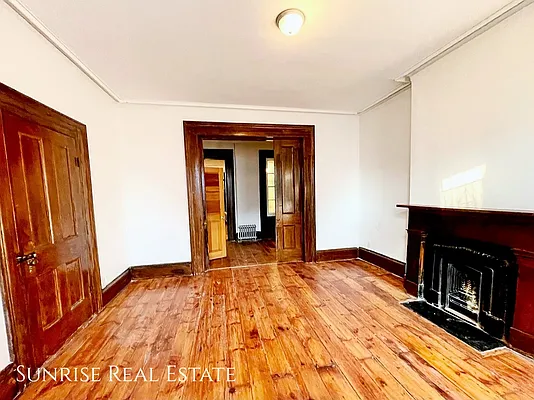 Rented by Sunrise Real Estate | media 5