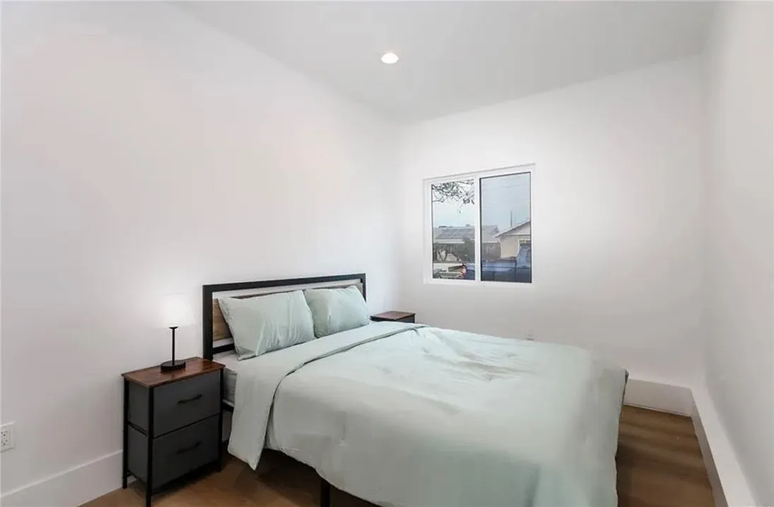 1 bed, 440 sqft, $2,545 — Photo 4
