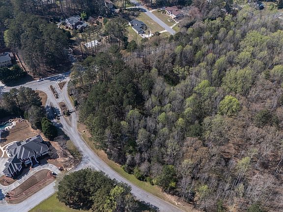 3rd image of 110 Longcreek Dr