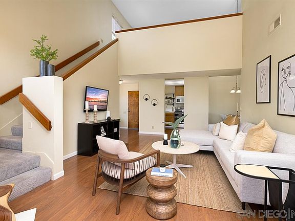 5th image of 6136 Calle Mariselda Unit 302