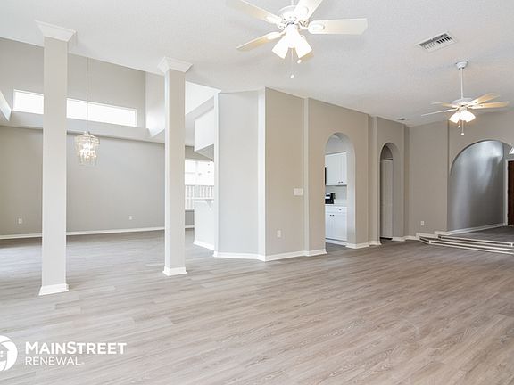 5th image of 27407 Coral Springs Dr
