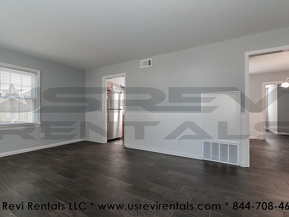 4th image of 50 Saint Maurice Ln