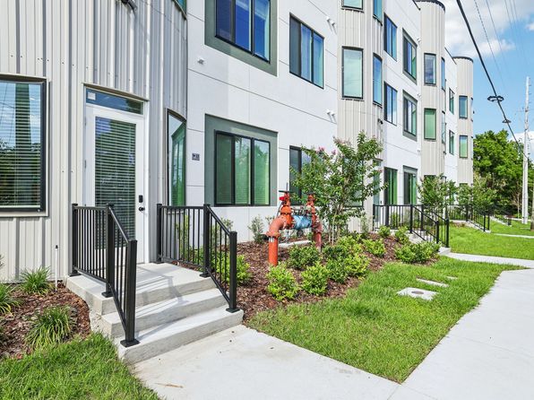 221 S Bumby Ave #202