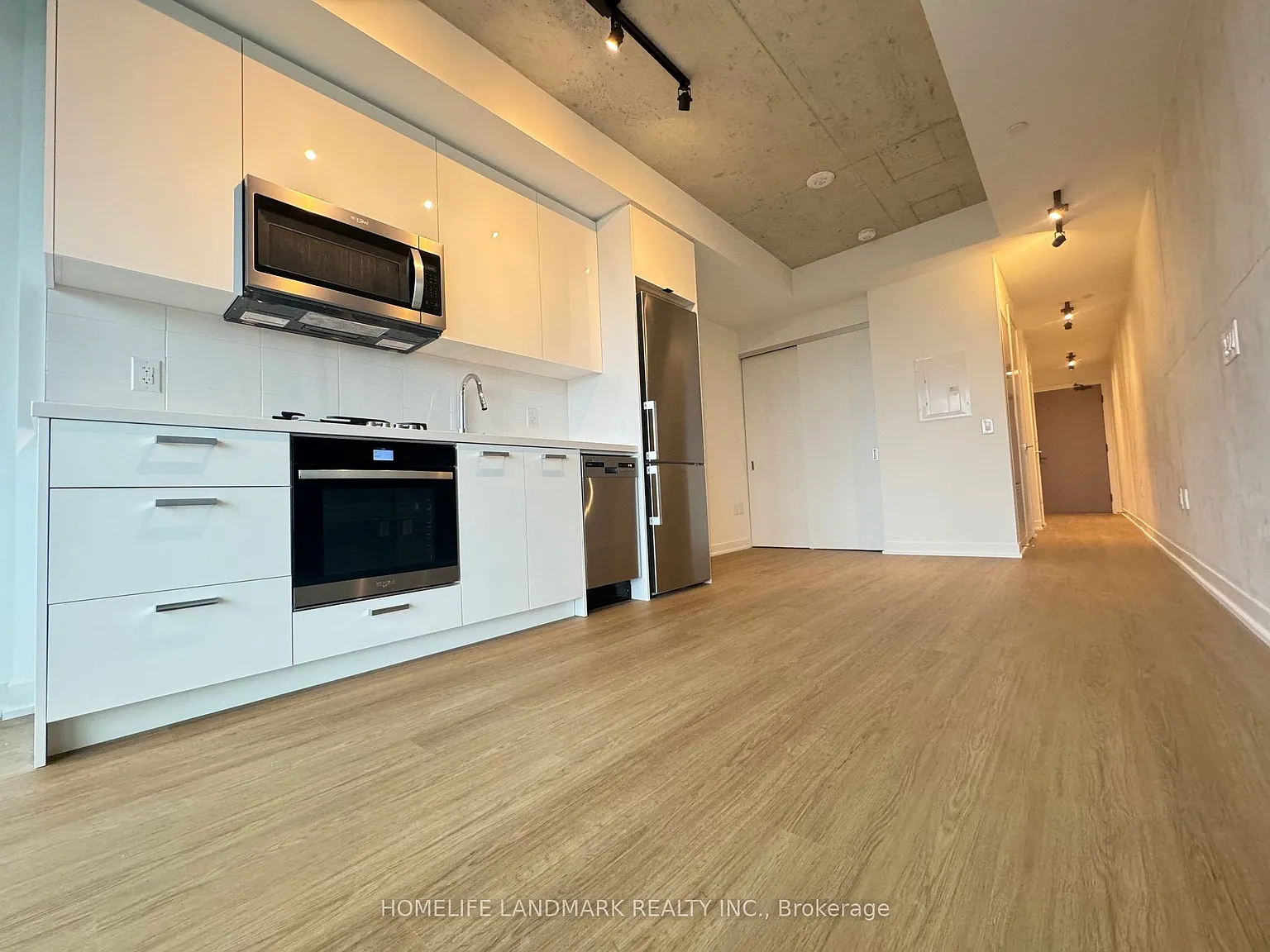 1 bed, $2,100 — Photo 2