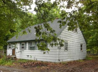 6 Frontier Dr, Shawangunk, NY 12566