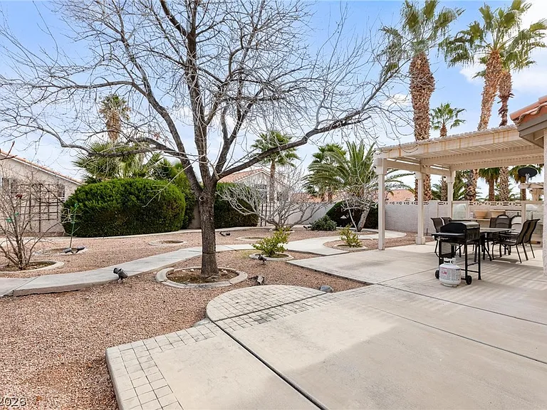 3402 Classic Bay Ln — Photo 35