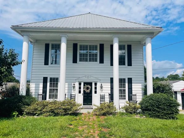 120 Presswood Cir, Copperhill, TN 37317