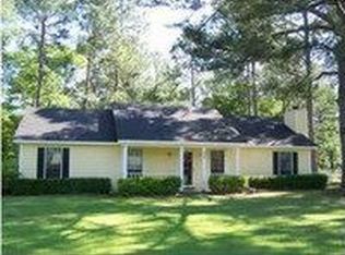 122 Dunaway Dr, Albany, GA 31721