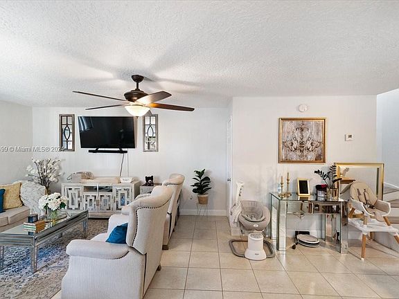 5th image of 2295 Lena Ln #2295