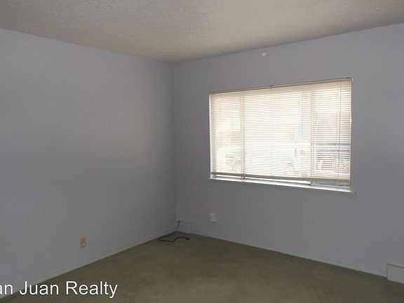 2nd image of 303 W Gladden Dr