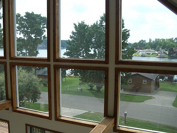 5th image of 338 Crabapple Dr