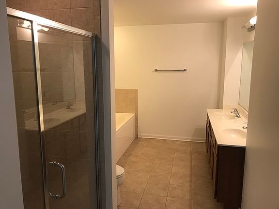 4th image of 6420 Double Eagle Dr Unit 1212