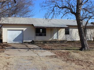 407 S 1st Ave, Stroud, OK 74079