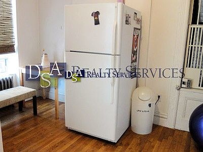 2nd image of 346 E 10th St APT 1
