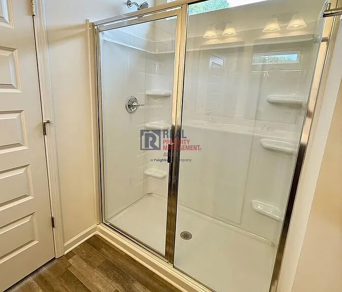 330 Skye Ln — Photo 9