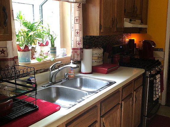 4th image of 3805 Korth Ln