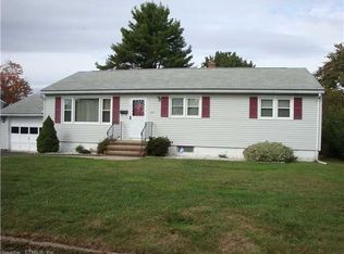 137 Benham Hill Rd, West Haven, CT 06516