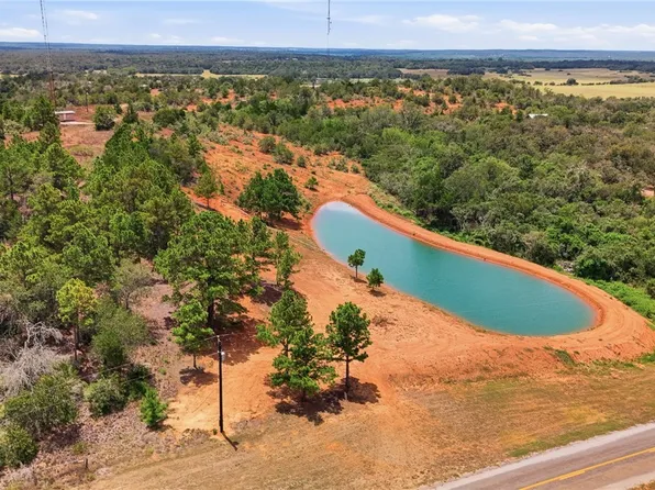 22187 E Interstate Highway 10, Luling, TX 78648