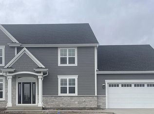 10061 S Ryan Creek Ct, Franklin, WI 53132