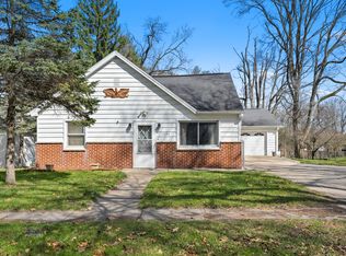 1320 Nazareth Rd, Kalamazoo, MI 49048