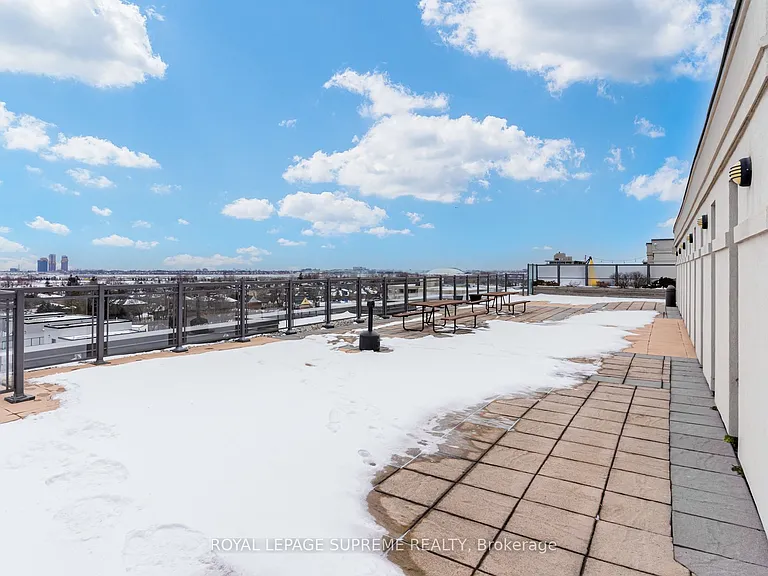 872 Sheppard Ave W #301 — Photo 26