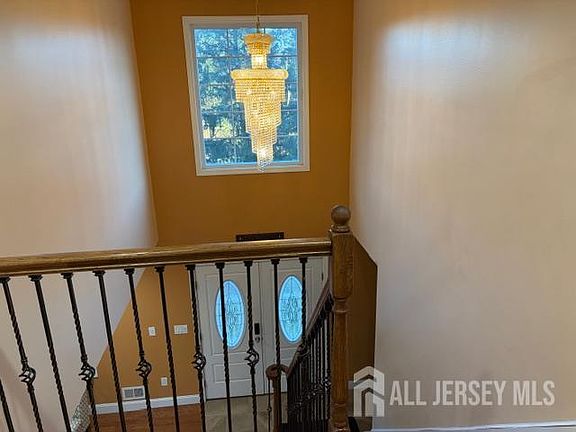 3rd image of 143 Milltown Rd