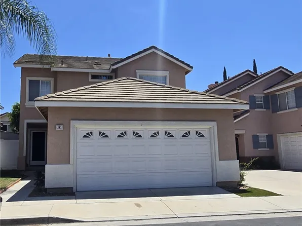 881 Bramble Ln, Corona, CA 92878