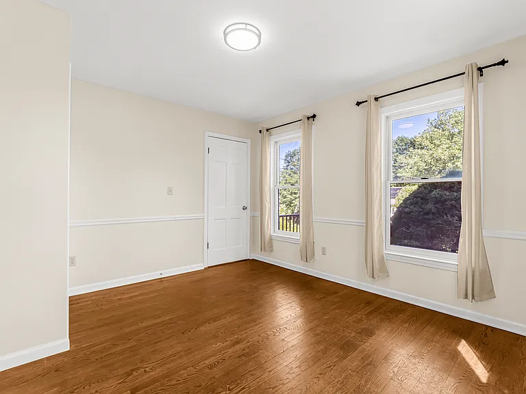 33 Serafin Ct — Photo 31