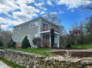 52 Beach Rd, Cumberland, RI 02864