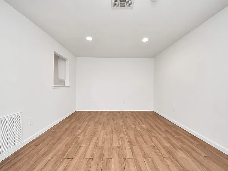 12068 Beechnut St #C — Photo 10