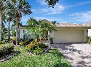 9798 Casa Mar Dr, Lake Worth, FL 33467