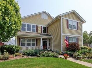 252 Ranney Ave, Vernon Hills, IL 60061