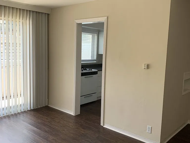Woodruff Apartments — Photo 23
