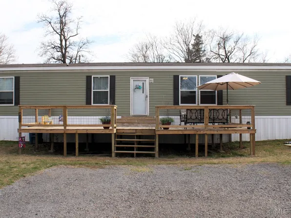 400 Carley St, Haileyville, OK 74546