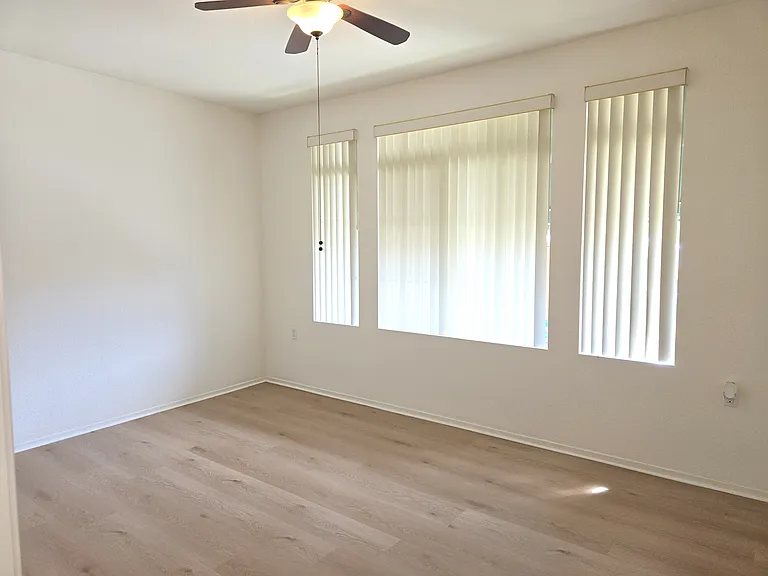 26735 China Dr — Photo 8