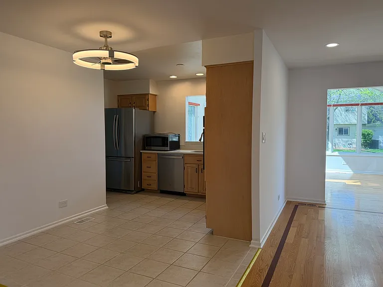 1161 Parker Ln — Photo 8