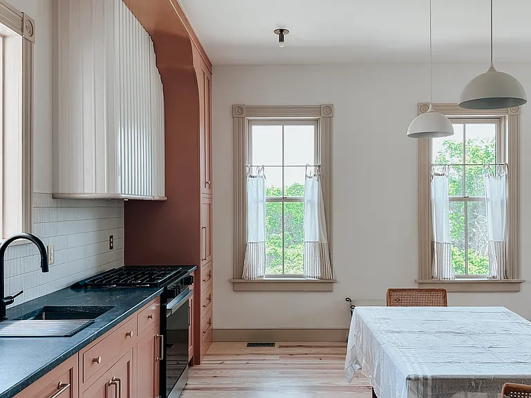 117 S Jefferson St #1 — Photo 3