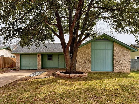 2nd image of 10513 Georgian Dr