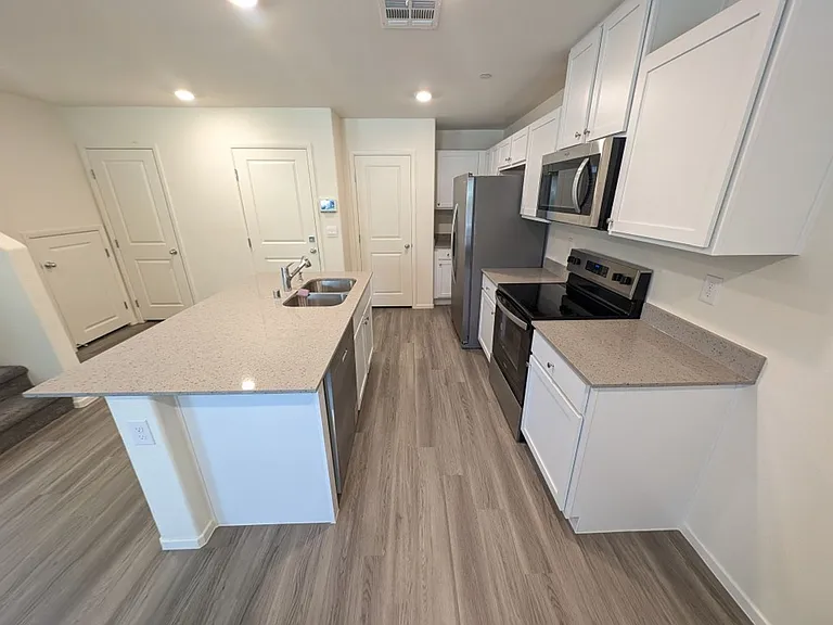 4820 Orchid Ridge Ave — Photo 8