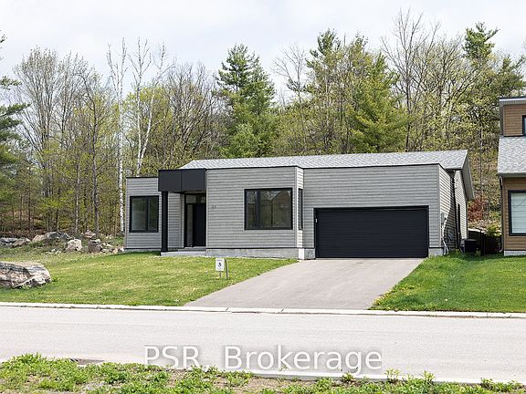 2nd image of 43 Muskoka Bay Blvd